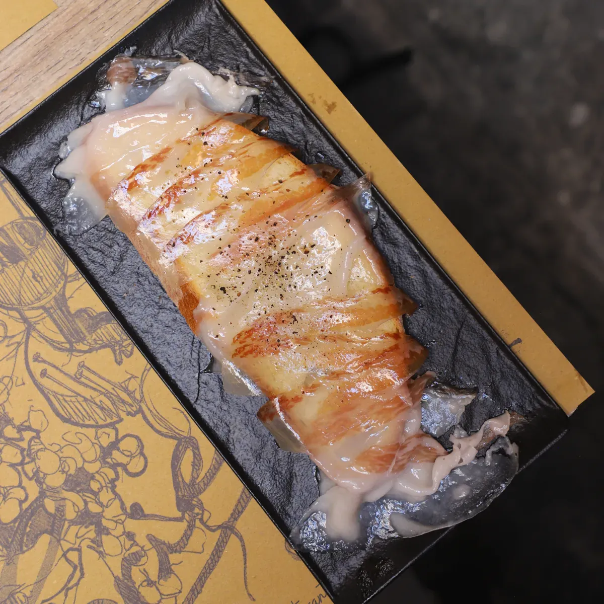 Bruschetta con lardo iberico e guanciale di Amatrice