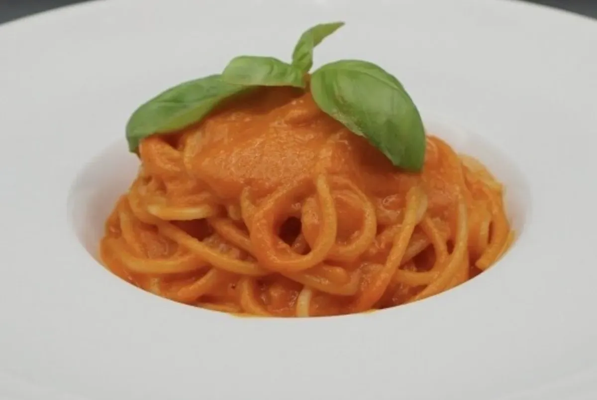 Spaghetti al pomodoro e basilico