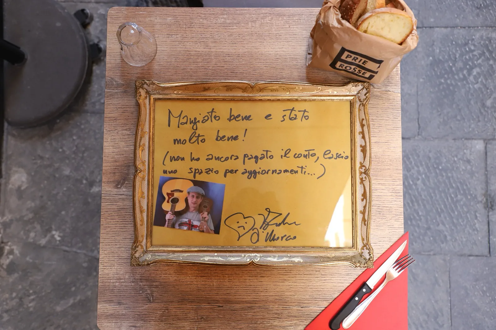 Tovaglietta disegnata da un cliente di E Prie Rosse, ristorante nel centro storico di Genova, numero 5